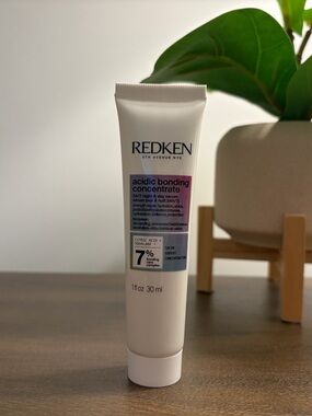 Redken 5th Avenue NYC acidic bonding concentrate 30ml